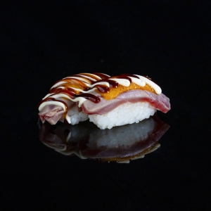 247.NIGIRI DE ATUN CON CHEDDAR 2u