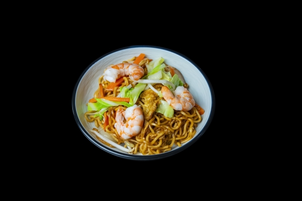 30.YAKISOBA CON GAMBAS