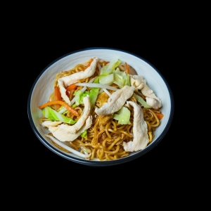 31.YAKISOBA CON POLLO