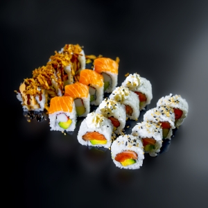 402.COMBO URAMAKI(16 Unidad)