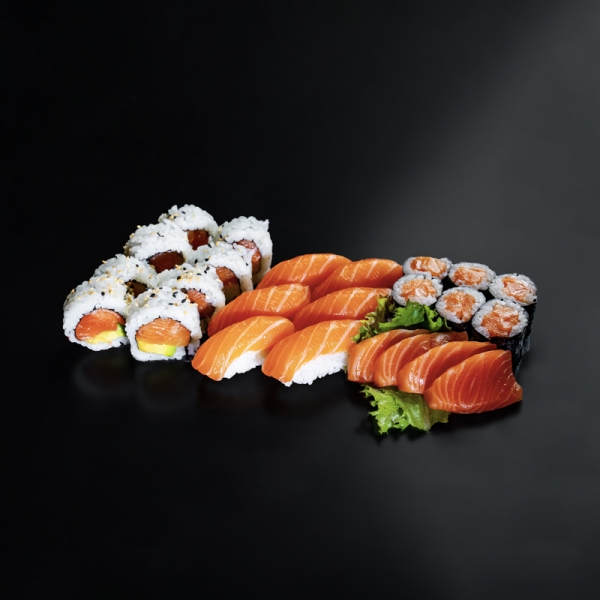 411.Combo salmon y sashimi 24u